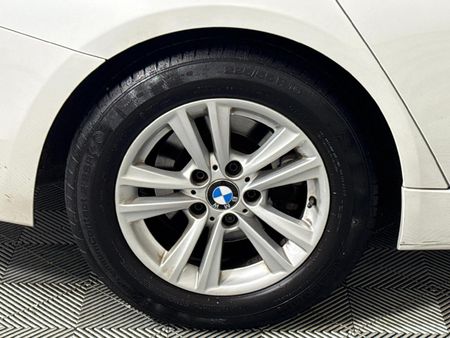 2018-BMW-3-Series-318i-Auto_6