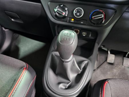 2026-Hyundai-Grand-i10-10-Motion_12