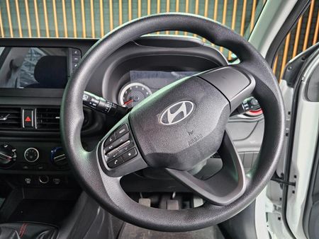 2026-Hyundai-Grand-i10-10-Motion_14