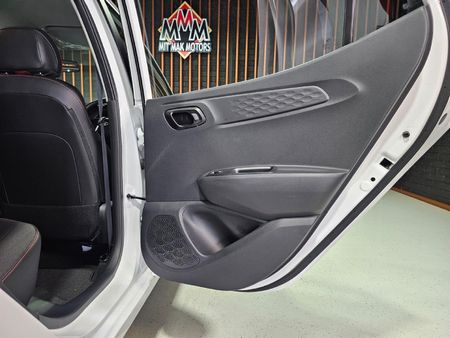2026-Hyundai-Grand-i10-10-Motion_15
