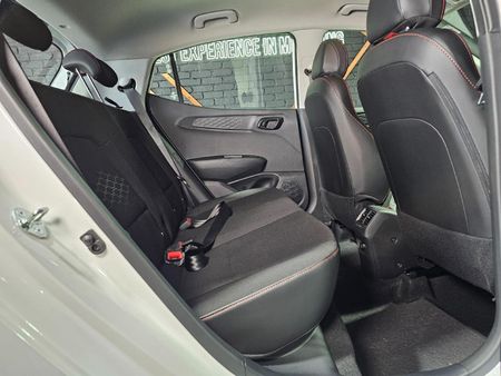 2026-Hyundai-Grand-i10-10-Motion_17
