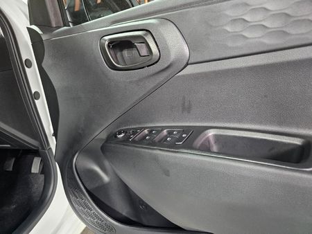 2026-Hyundai-Grand-i10-10-Motion_6