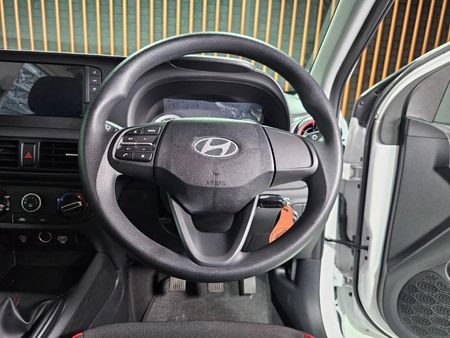 2026-Hyundai-Grand-i10-10-Motion_8