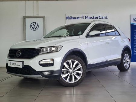 2022-Volkswagen-T-Roc-14-TSI-Design-Auto_0