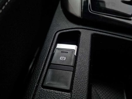 2022-Volkswagen-T-Roc-14-TSI-Design-Auto_10