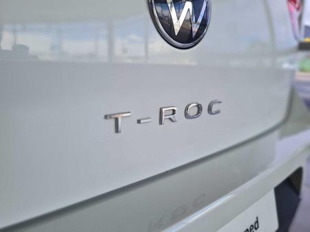 2022-Volkswagen-T-Roc-14-TSI-Design-Auto_16