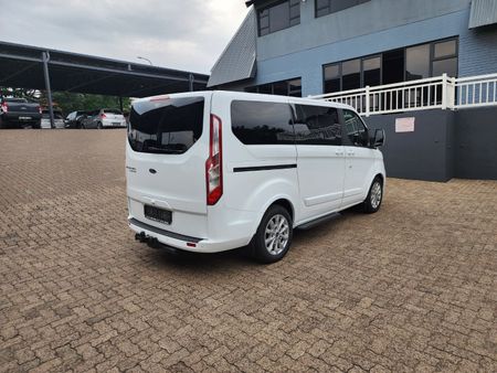 2022-Ford-Tourneo-Custom-LTD-20-TDCi-Auto-136KW_16