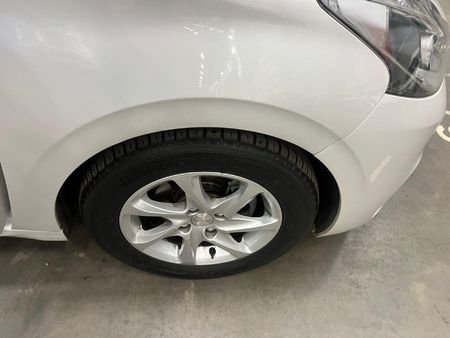 2018-Peugeot-208-12-PureTech-Active-5-dr_8