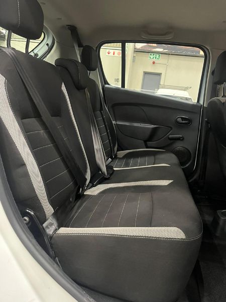 2019-Renault-Sandero-900T-Stepway-Expression_12