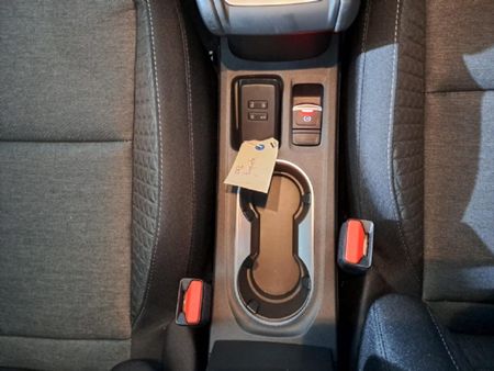 2026-Renault-Captur-13T-EDC_13