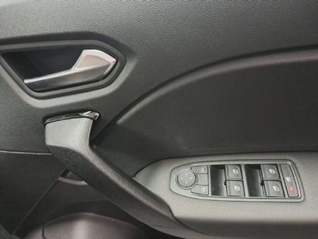 2026-Renault-Captur-13T-EDC_16