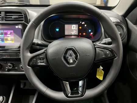 2026-Renault-Kwid-10-Techno_12