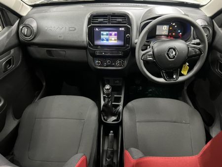 2026-Renault-Kwid-10-Techno_5
