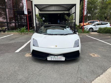 2014-Lamborghini-Gallardo-LP550-2-Signature-Series_9