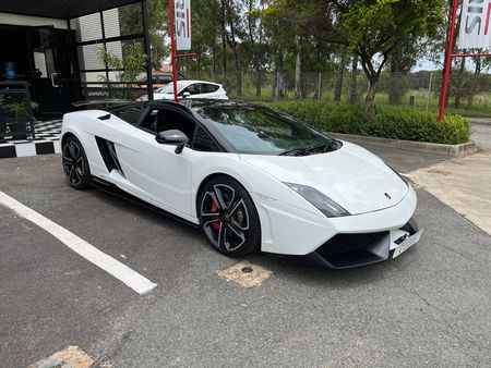 2014-Lamborghini-Gallardo-LP550-2-Signature-Series_6
