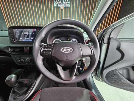 2026-Hyundai-Grand-i10-10-Motion_9