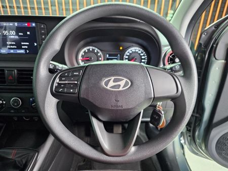 2026-Hyundai-Grand-i10-10-Motion_10