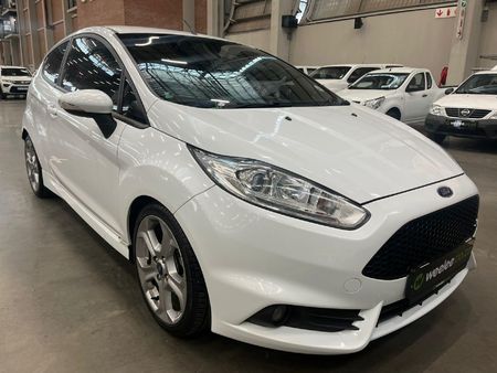 2014-Ford-Fiesta-ST-16-EcoBoost-GDTi_0