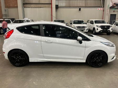 2014-Ford-Fiesta-ST-16-EcoBoost-GDTi_1