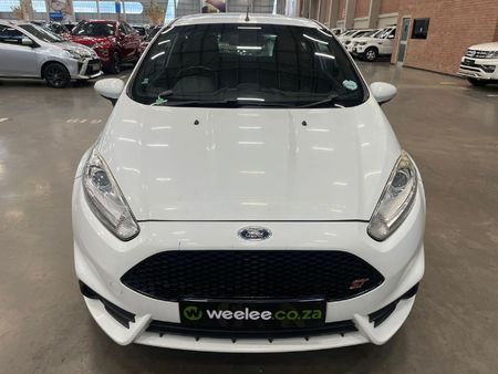 2014-Ford-Fiesta-ST-16-EcoBoost-GDTi_7