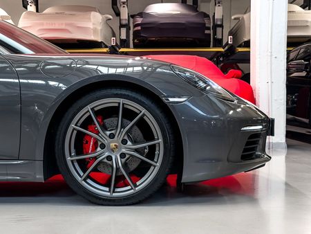2017-Porsche-Cayman-718-S-Auto_5