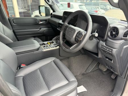 2026-Toyota-Land-Cruiser-Prado-2026-Toyota-Land-Cruiser-Prado-VX-R-28GD_12