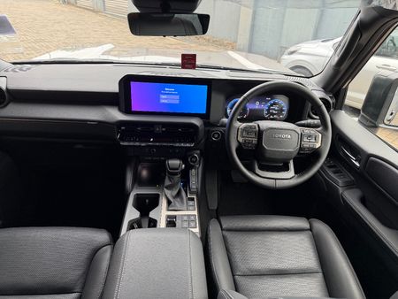 2026-Toyota-Land-Cruiser-Prado-2026-Toyota-Land-Cruiser-Prado-VX-R-28GD_13