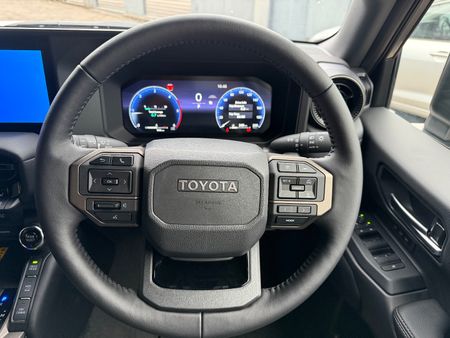 2026-Toyota-Land-Cruiser-Prado-2026-Toyota-Land-Cruiser-Prado-VX-R-28GD_14
