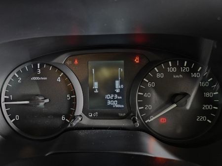 2025-Nissan-Navara-25D-XE-Double-Cab_11