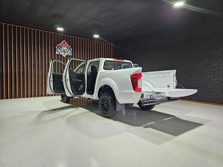 2025-Nissan-Navara-25D-XE-Double-Cab_22