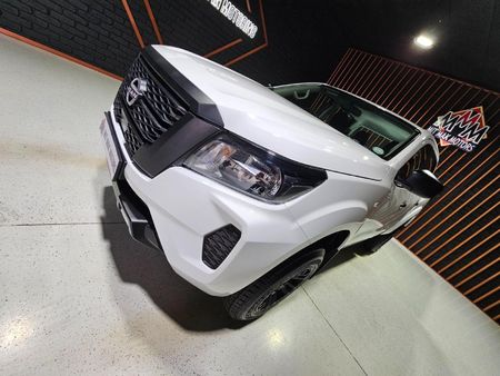2025-Nissan-Navara-25D-XE-Double-Cab_3