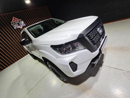 2025-Nissan-Navara-25D-XE-Double-Cab_5