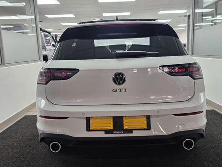 2026-Volkswagen-Golf-8-GTI-20-TSI-DSG_4