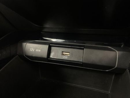 2022-Kia-Rio-14-LS-5-dr_12