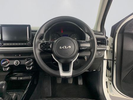 2022-Kia-Rio-14-LS-5-dr_7