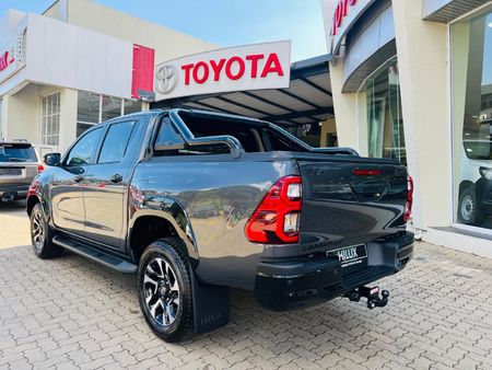 2026-Toyota-Hilux-28-GD-6-RB-Legend-55-Auto-Double-Cab_3