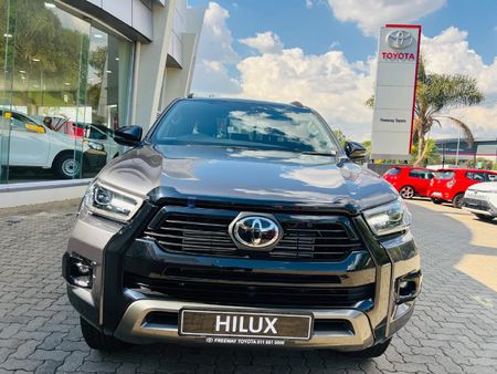 2026-Toyota-Hilux-28-GD-6-RB-Legend-55-Auto-Double-Cab_4