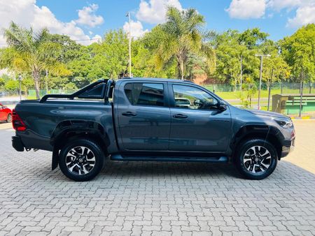 2026-Toyota-Hilux-28-GD-6-RB-Legend-55-Auto-Double-Cab_5