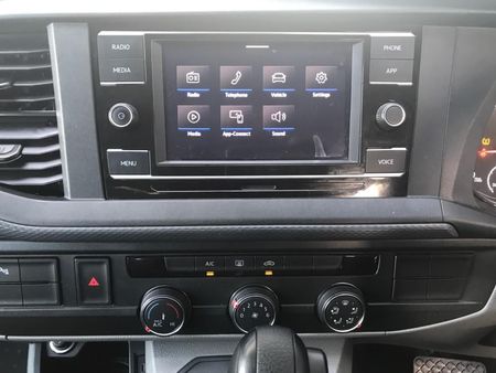 2024-Volkswagen-Kombi-T61-20-TDI-110kW-Auto-Trendline_17