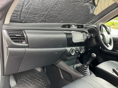 2026-Toyota-Hilux-24-GD-Single-Cab-FDeck_10