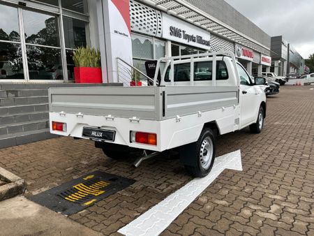 2026-Toyota-Hilux-24-GD-Single-Cab-FDeck_3