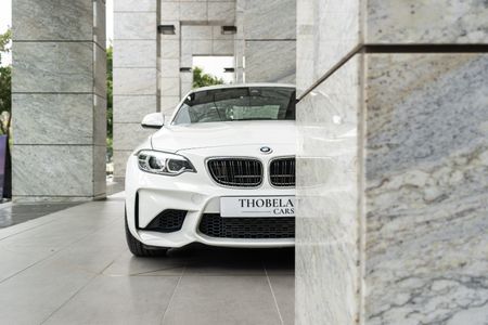 2018-BMW-M2-Coupe-Auto_30