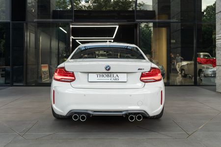 2018-BMW-M2-Coupe-Auto_4