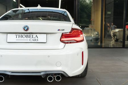 2018-BMW-M2-Coupe-Auto_6