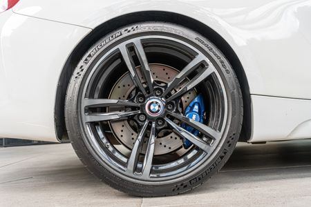 2018-BMW-M2-Coupe-Auto_8