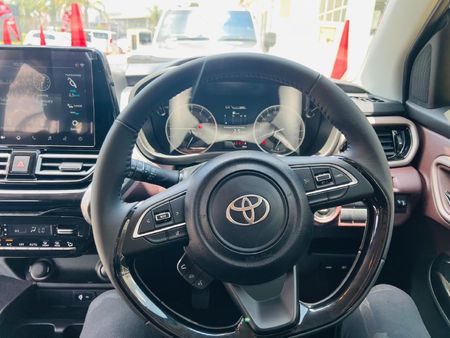 2026-Toyota-Starlet-Cross-15XR_10