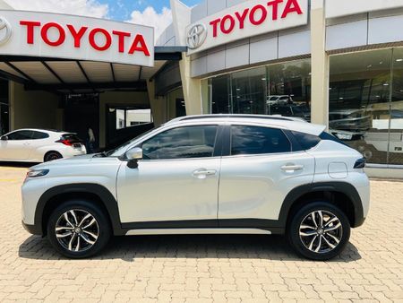 2026-Toyota-Starlet-Cross-15XR_2