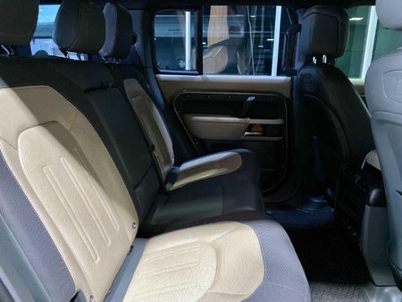 2022-Land-Rover-Defender-110-D300-HSE-X-Dynamic_9