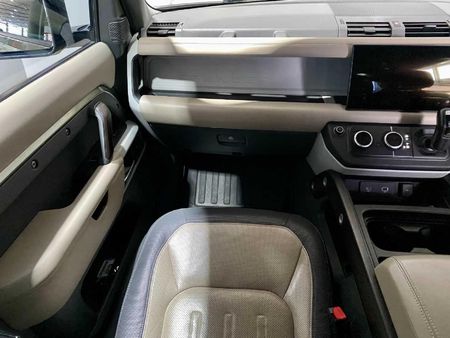 2022-Land-Rover-Defender-110-D300-HSE-X-Dynamic_14