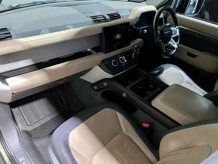 2022-Land-Rover-Defender-110-D300-HSE-X-Dynamic_6